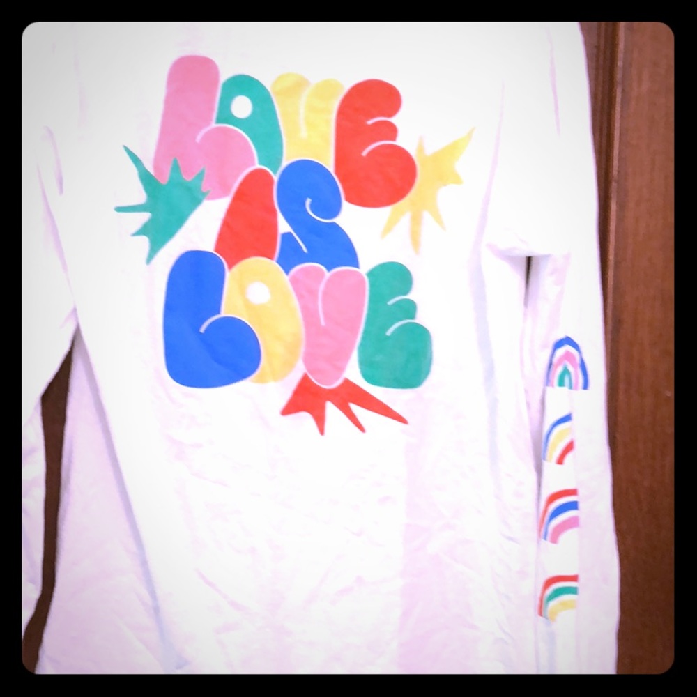 love is love long sleeve T-shirt